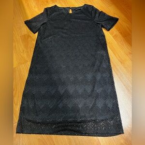 NWOT - Vero Moda Short Sleeve Lace Shift Dress (US M)